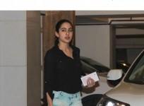 Sara Ali Khan, Amrita Singh, Saif Ali Khan, Kareena Kapoor Khan