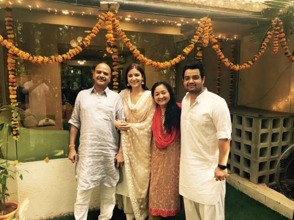 Anushka Sharma with family Anushka Sharma