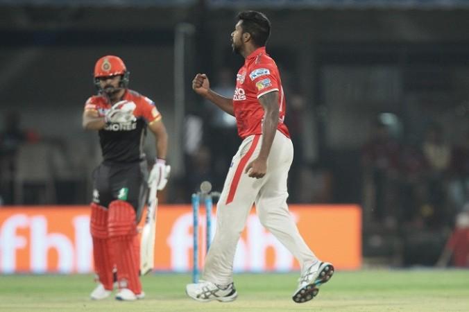 Varun Aaron celebrates the wicket of Kedar Jadhav, April 10, 2017 Kedar Jadhav, RCB, Varun Aaron, Kings XI Punjab, IPL 2017