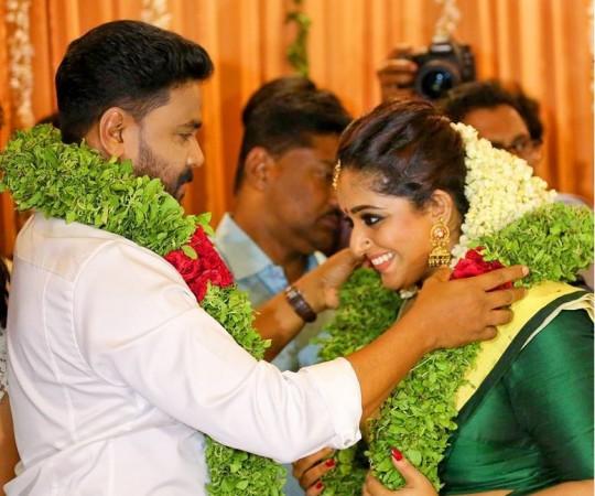 Dileep and Kavya Madhavan on their wedding day Dileep, Kavya Madhavan, Manju Warrier