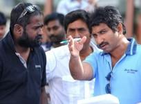 KV Guhan with Srinu Vaitla on Mister set