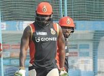 Chris Gayle, RCB, IPL 2017, Mumbai Indians, Mandeep Singh