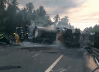 29 people die after gasoline tanker explodes on colliding with bus in Mexico