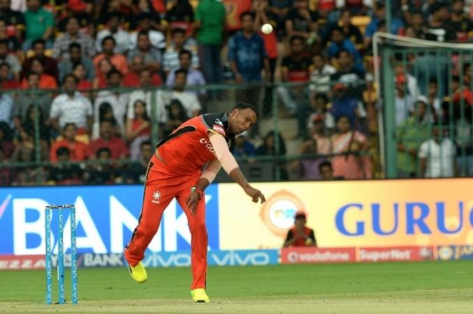 Samuel Badree. Samuel Badree, IPl 2017, RCB vs RPS, Royal Challengers Bangalore