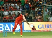 Samuel Badree, IPl 2017, RCB vs RPS, Royal Challengers Bangalore