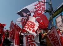 Erdoğan closes in on referendum victory with 96% of ballots counted