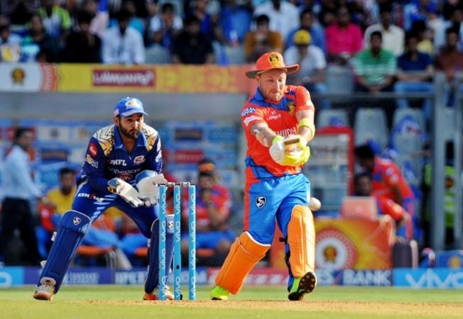 Brendon McCullum. Brendon McCullum, Parthiv Patel, Gujarat Lions, GL vs RCB, IPl 2017,