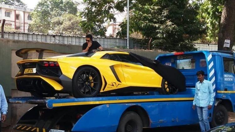 Lamborghini Aventador SV spotted in Mumbai Lamborghini Aventador SV spotted in Mumbai