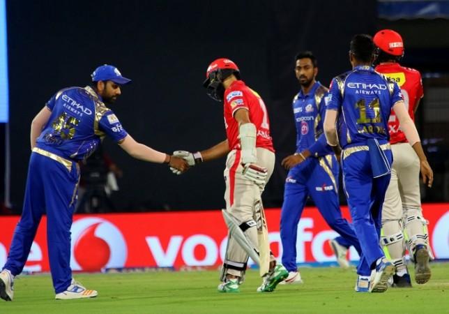 Hashim Amla is congratulated by Mumbai Indians captain Rohit Sharma, April 20, 2017 Hashim Amla, KXIP, Rohit Sharma, Mumbai Indians, IPL 2017
