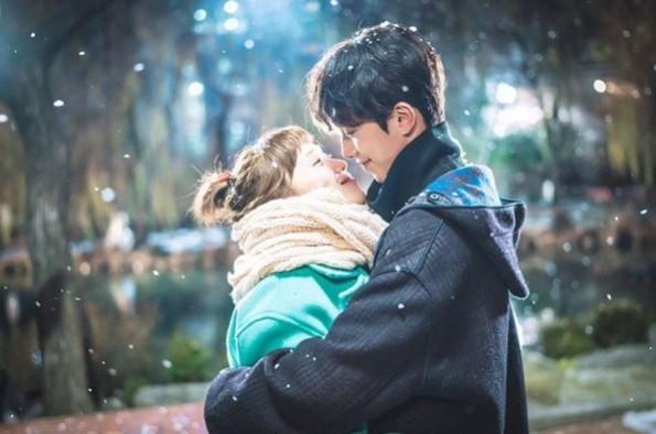Weightlifting Fairy Kim Bok Joo stars Nam Joo Hyuk and Lee Sung Kyung. Nam Joo Hyuk and Lee Sung Kyung