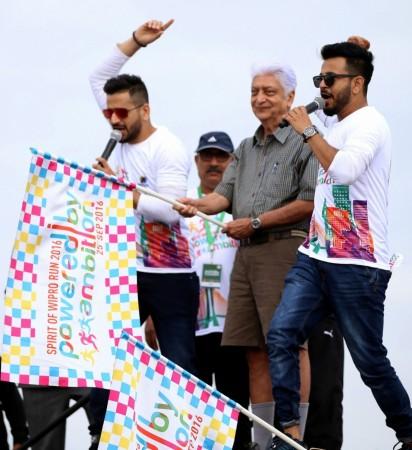 Wipro Chairman Azim Premji during inauguration of Spirit of Wipro Run 2016 in Bengaluru, on Sept 25, 2016. azim premji, wipro chairman azim premji, wipro bonus issue, wipro share price, wipro bonus share history, wipro q4 results