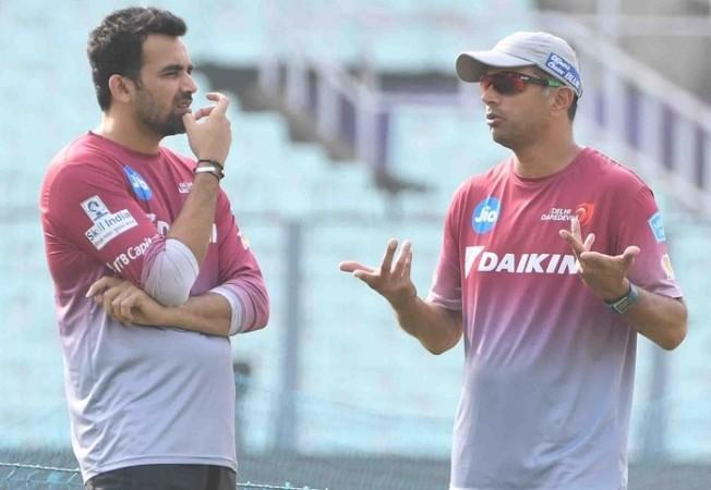 Zaheer Khan and Rahul Dravid discuss strategy during a practice session, April 27, 2017 Zaheer Khan, Rahul Dravid, Delhi Daredevils, KKR, IPL 2017