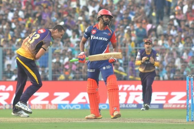 Nathan Coulter-Nile is ecstatic after trapping Shreyas Iyer in front, April 28, 2017 Nathan Coulter-Nile, KKR, Shreyas Iyer, Delhi Daredevils, IPL 2017