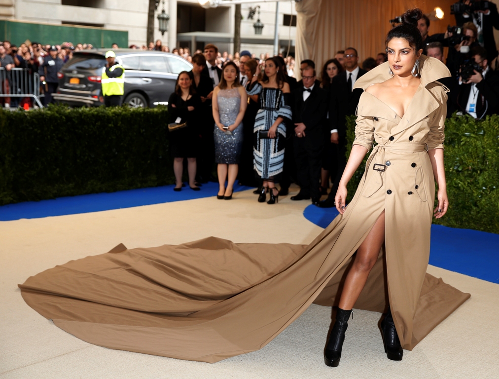 Baywatch actress Priyanka Chopra at Met Gala 2017 Priyanka Chopra at Met Gala 2017