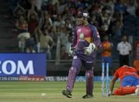 MS Dhoni, Rising Pune Supergiant, cake smash, IPl 2017