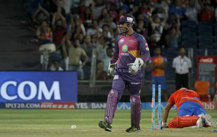 MS Dhoni, Rising Pune Supergiant, cake smash, IPl 2017
