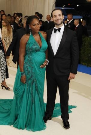 Serena Williams shows off baby bump with fiance Alexis at Met Gala 2017 Met Gala 2017