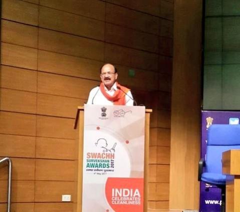 M Venkaiah Naidu announcing the top ten cleanest cities in India M Venkaiah Naidu