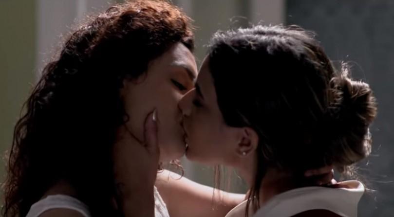 Nia Sharma and Isha Sharma's lip-lock in Twisted Nia Sharma and Isha Sharma in Twisted