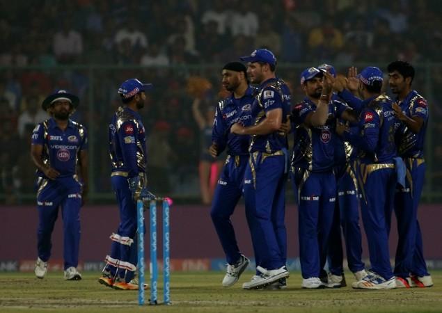 Mumbai Indians beat Delhi Daredevils to qualify for IPL 2017 Playoffs ...