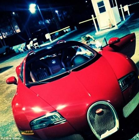 Justin Bieber and Bugatti Veyron Justin Bieber and Bugatti Veyron