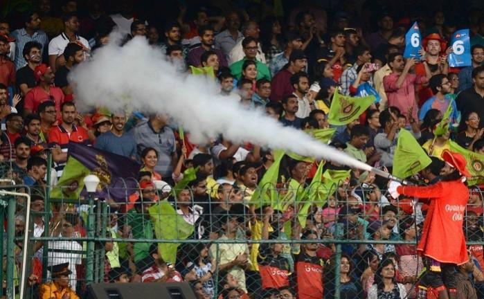 RCB fans. Chinnaswamy stadium, RCB fans, IPL 2017, Virat Kohli
