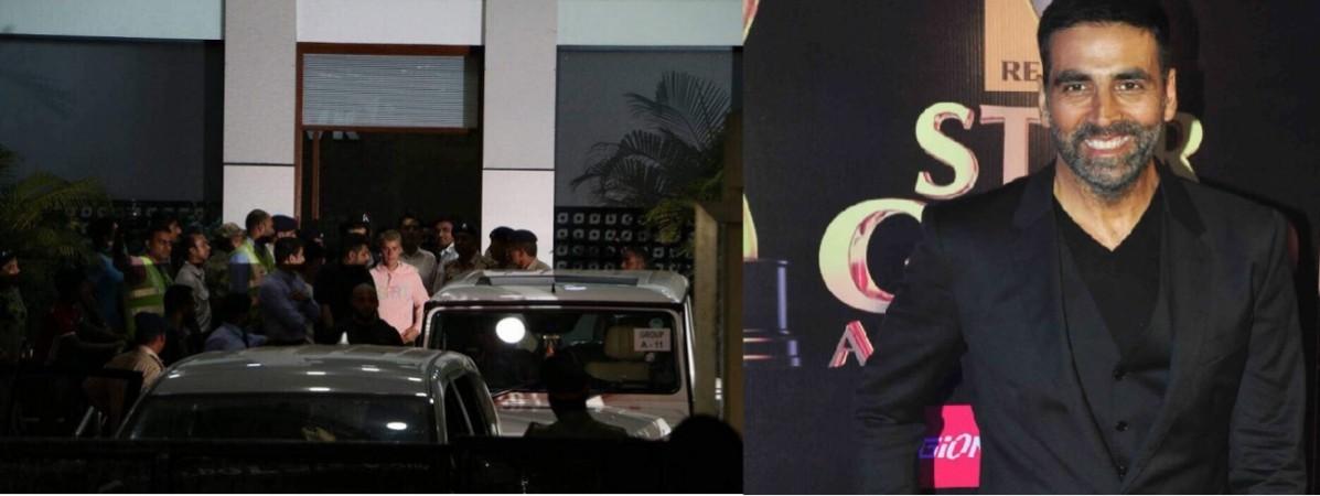 Justin Bieber arrives at Mumbai airport; Akshay Kumar Justin Bieber