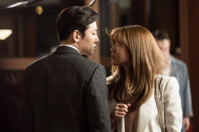 Ji Chang Wook as Noh Ji Wook and Nam Ji Hyun as Eun Bong Hee in SBS crime drama Suspicious Partner. Suspicious Partner