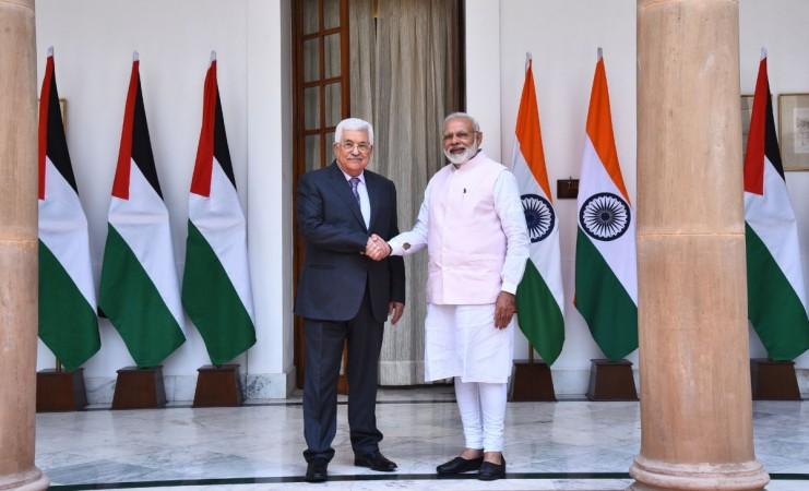 PM Modi with Palestinian President Abbas PM Modi with Palestine President