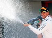 Lewis Hamilton, Lewis Hamilton drinks bottle, Sebastian Vettel, Mercedes Formula One, Toto Wolff, Nico Rosberg, Formula One