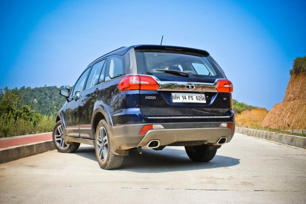 The 'Christmas tree' vertical tail lamps of the Aria have made ways to more contemporary horizontal units in the Hexa. Tata Hexa