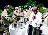 Indian Army camp for pilgrams stranded in Vishnuprayag