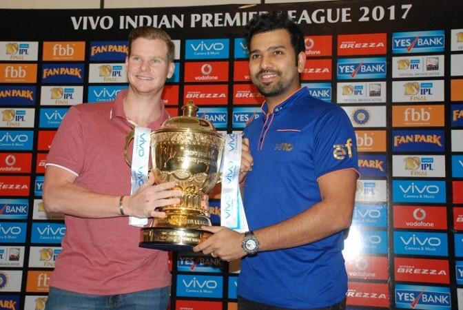 Steve Smith, Rohit Sharma, IPl trophy, IPl 2017 final