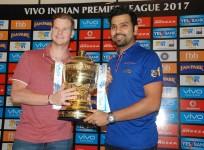 Steve Smith, Rohit Sharma, IPl trophy, IPl 2017 final