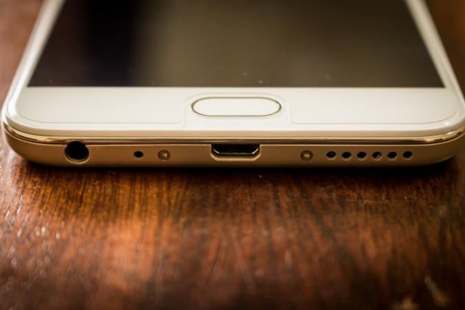 The bottom houses a speaker grille, micro-USB port and 3.5mm audio socket. Vivo V5s review