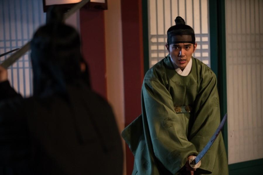 Who will help Crown Prince Yi Sun? Ruler: Master Of The Mask