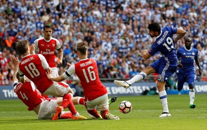 Diego Costa got his goal, but for the most part Arsenal's three centre-backs were just plain brilliant, May 27, 2017 Diego Costa, Chelsea, Mertesacker, Holding, Monreal, Arsenal, FA Cup final