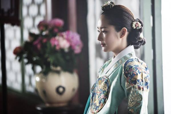 Remember - War Of The Son star Park Min Young as Shin Chae Kyung in KBS drama 7 Day Queen. 7 Day Queen