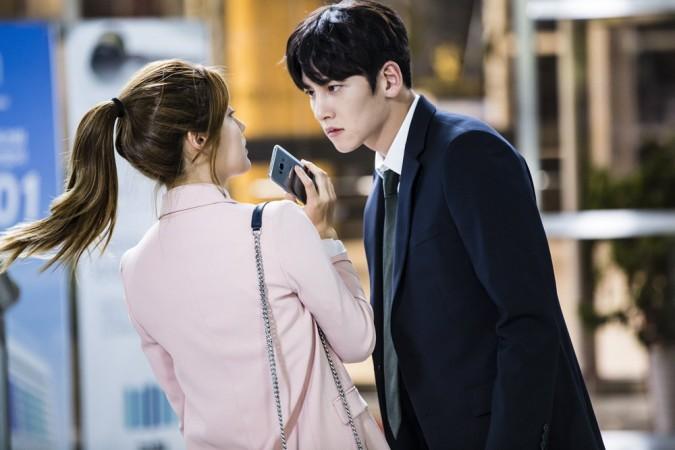 Noh Ji Wook and Eun Bong Hee to get into trouble Suspicious Partner