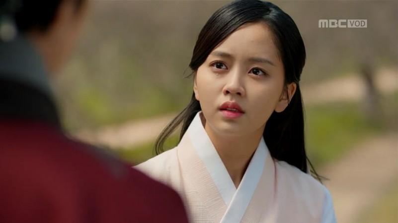 Crown Prince will reveal his real identity to Ga Eun in Ruler: Master Of The Mask. Ruler: Master Of The Mask