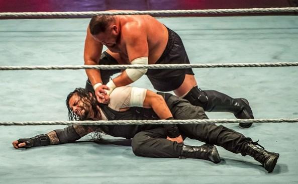 Roman Reigns and Samoa Joe. Extreme Rules 2017 results, Extreme Rules 2017, Cesaro, Sheamus, Jeff Hardy, Matt Hardy, Samoa Joe, Alexa Bliss