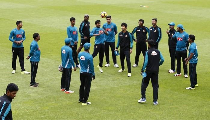 Bangladesh players try their hand at football during a training session, June 4, 2017 Bangladesh, Mashrafe Mortaza, Soumya Sarkar, Australia, Champions Trophy 2017
