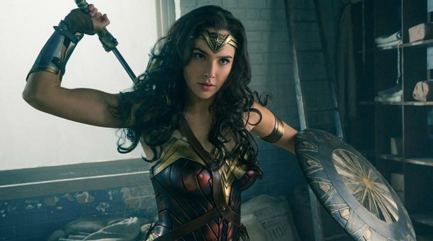 Wonder Woman Movie Tits - Celeb Jihad strikes again, leaks Wonder Woman Gal Gadot's X-rated nude  photos leaked online - IBTimes India