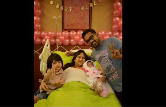 A photo said to be that of Asif Ali's family is doing the rounds on social media. Asif Ali, Asif Ali daughter, Zama Mazreen, Adam Ali