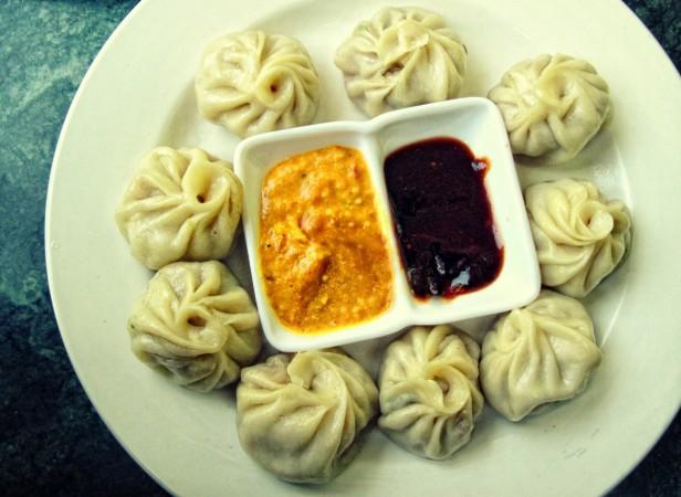 Momos Momos