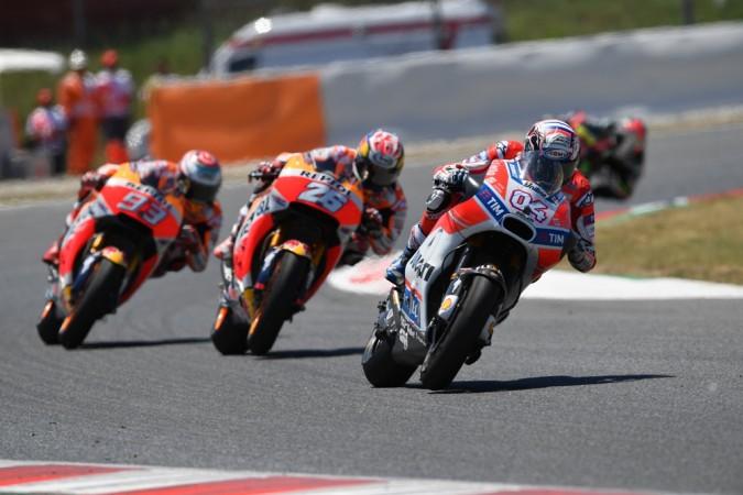 Andrea Dovizioso leading the CatalanGP Andrea Dovizioso