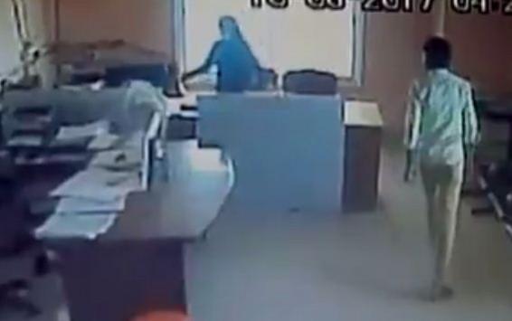 As Sharanappa approaches, Nasreen tries to move away from him. Man kicks fasting woman during Ramadan