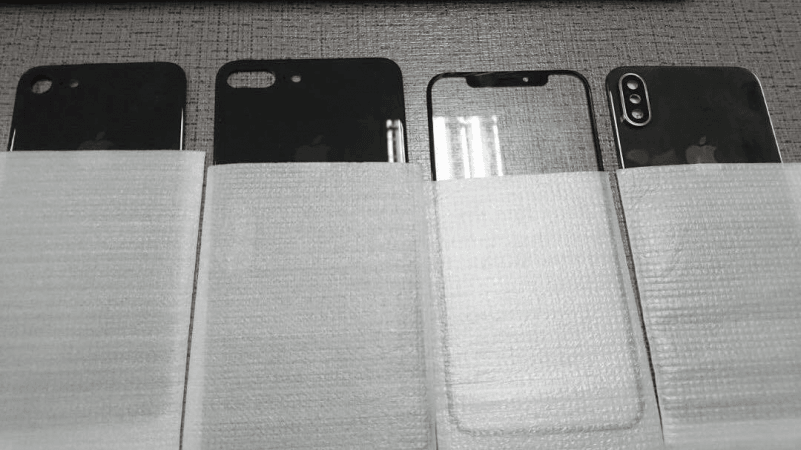 Leaked panels of upcoming iPhones. iPhone8 panels leaked