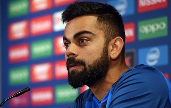 Virat Kohli. Virat Kohli, doppelganger, Kohli looka-like, Karachi
