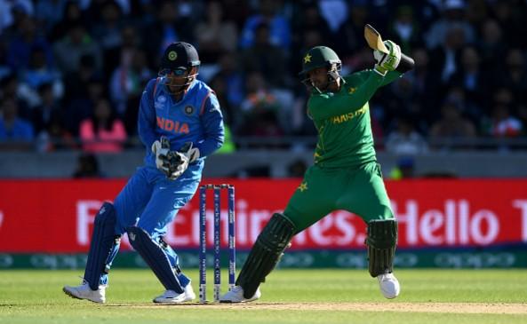 MS Dhoni and Shoaib Malik India vs Pakistan, India cricket, Champions Trophy final,